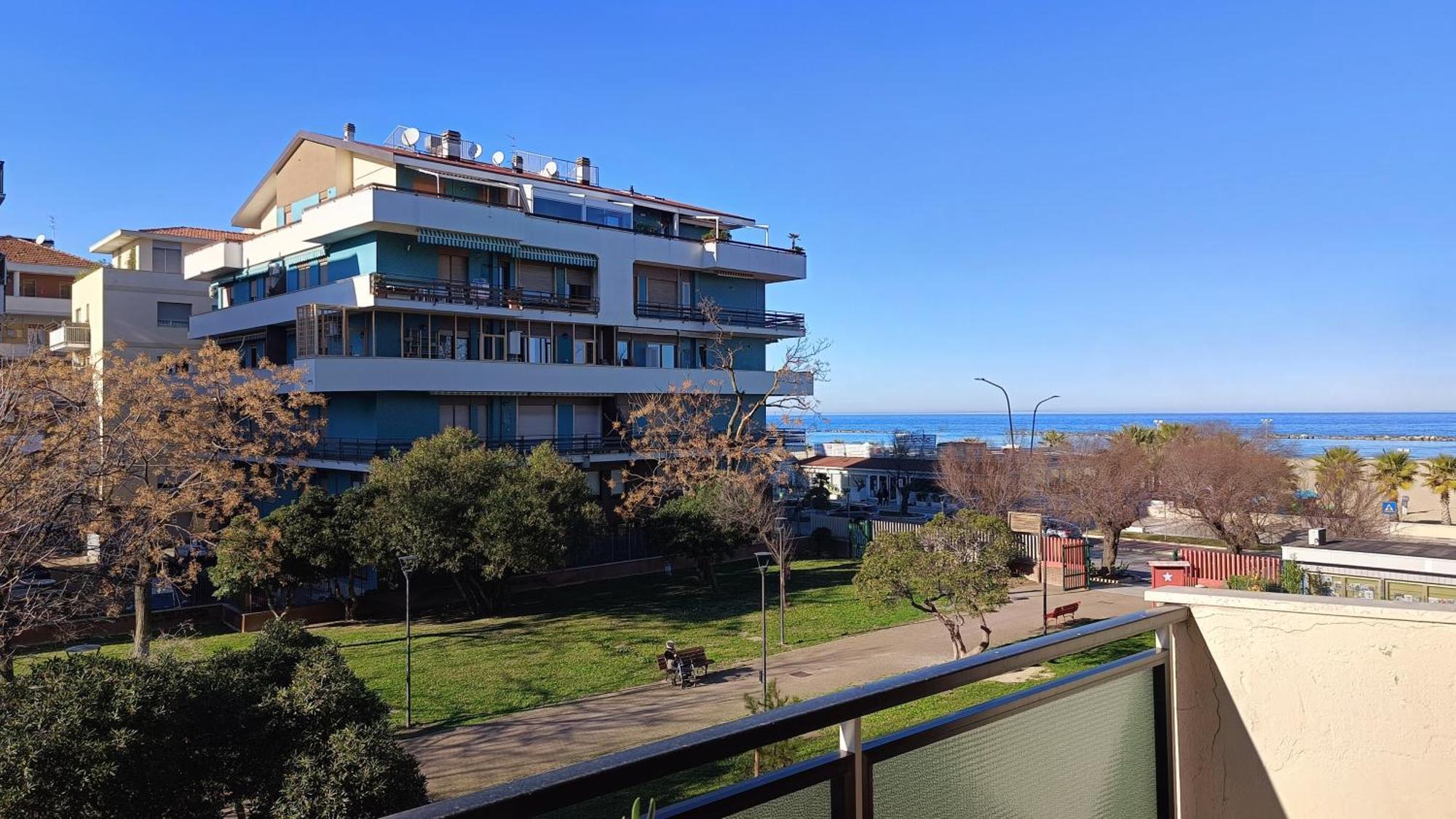Hotel La Stanza Dell'Architetto Pescara Exterior foto